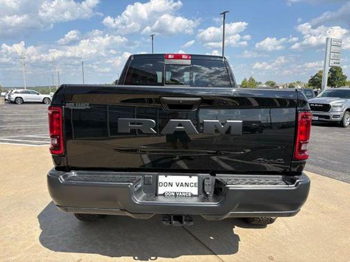 2025 RAM 2500 Tradesman Crew Cab 4x4 6'4' Box