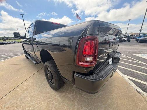 2025 RAM 2500 Tradesman Crew Cab 4x4 6'4' Box