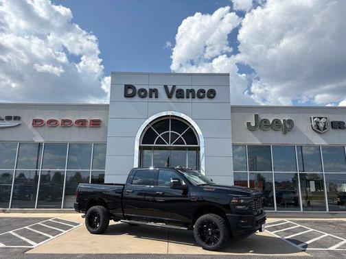 2025 RAM 2500 Tradesman Crew Cab 4x4 6'4' Box