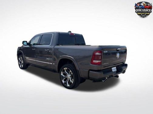 Granite Crystal Metallic Clearcoat 2021 RAM 1500 Limited