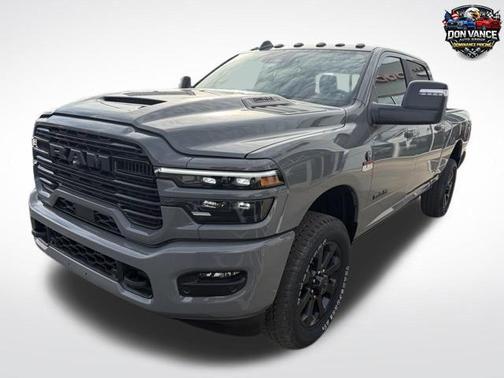 Ceramic Gray Clearcoat 2026 RAM 2500 Laramie Crew Cab 4x4 6'4' Box