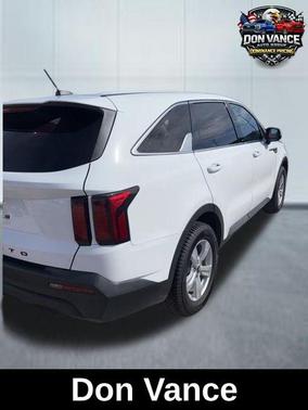 2022 Kia Sorento LX