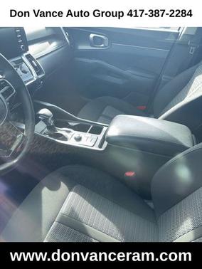 2022 Kia Sorento LX