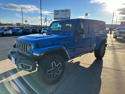 2025 Jeep Wrangler 4-Door Sahara 4x4