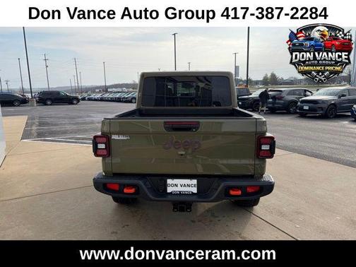 2026 Jeep Gladiator Mojave 4x4