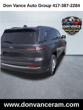 2023 Jeep Grand Cherokee Laredo