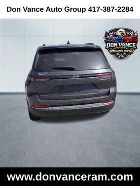 2023 Jeep Grand Cherokee Laredo