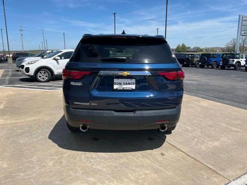 2022 Chevrolet Traverse LS