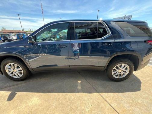 2022 Chevrolet Traverse LS