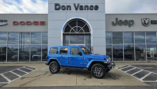 2024 Jeep Wrangler 4-Door Sahara 4x4