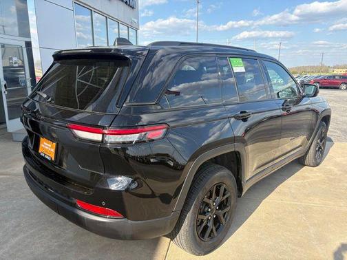 2024 Jeep Grand Cherokee Altitude