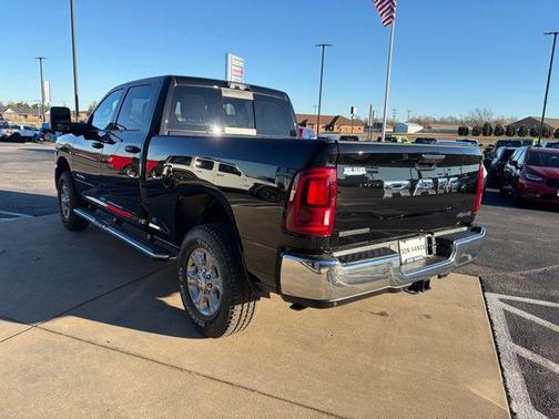 2026 RAM 3500 Big Horn Crew Cab 4x4 6'4' Box