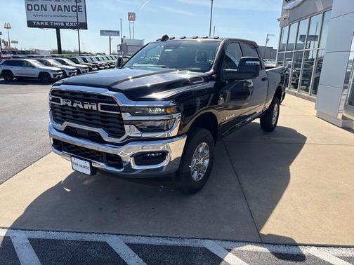 2026 RAM 2500 Big Horn Crew Cab 4x4 6'4' Box