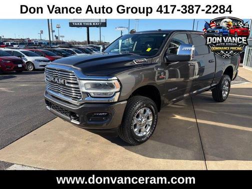 Granite Crystal Metallic Clearcoat 2024 RAM 2500 Laramie Crew Cab 4x4 6'4' Box