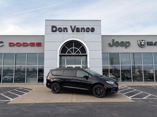 2026 Chrysler Pacifica L