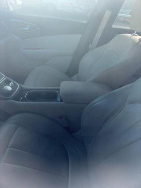 2016 Chrysler 200 C