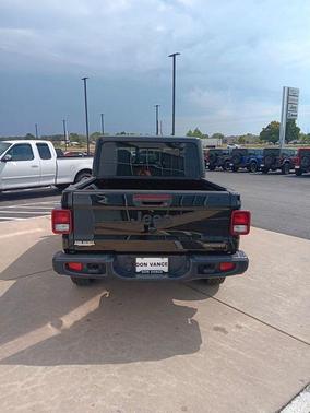 2021 Jeep Gladiator Freedom 4x4