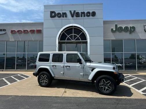 2024 Jeep Wrangler 4-Door Sahara 4x4