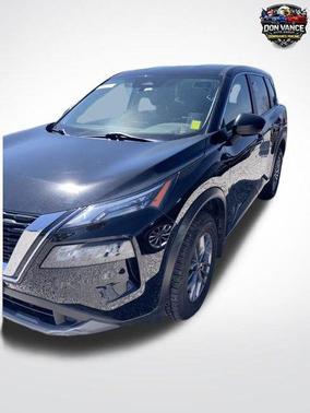 Super Black 2022 Nissan Rogue S