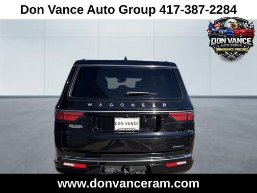 Diamond Black Crystal Pearlcoat 2024 Jeep Wagoneer L Series II 4x4