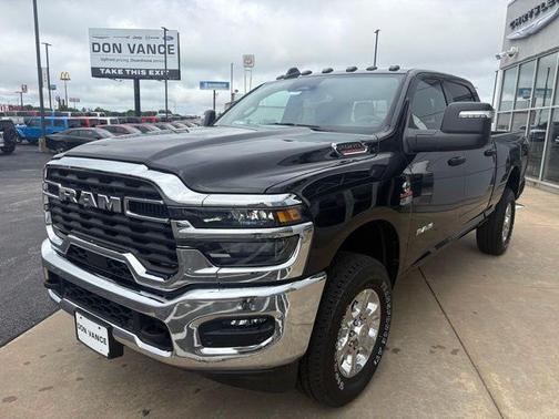 2025 RAM 2500 Big Horn Crew Cab 4x4 6'4' Box
