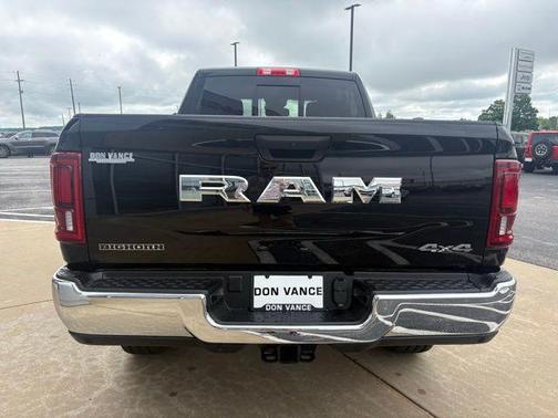 2025 RAM 2500 Big Horn Crew Cab 4x4 6'4' Box