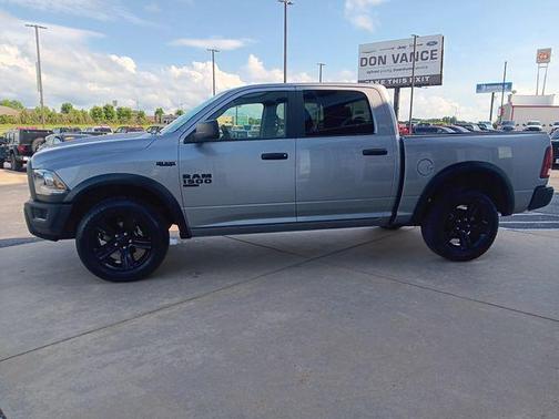 2024 RAM 1500 Classic Warlock Crew Cab 4x4 5'7' Box