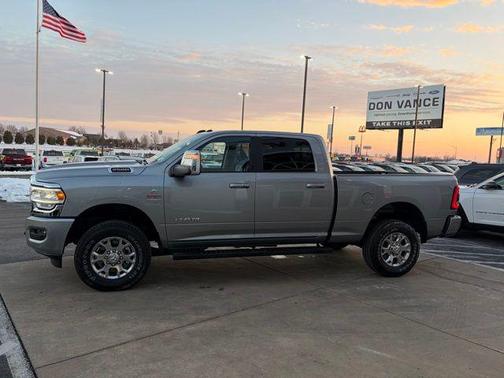2024 RAM 2500 Laramie Crew Cab 4x4 6'4' Box