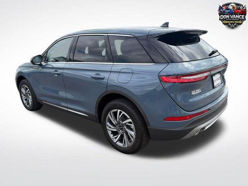Whisper Blue Metallic Clearcoat 2023 Lincoln Corsair Standard