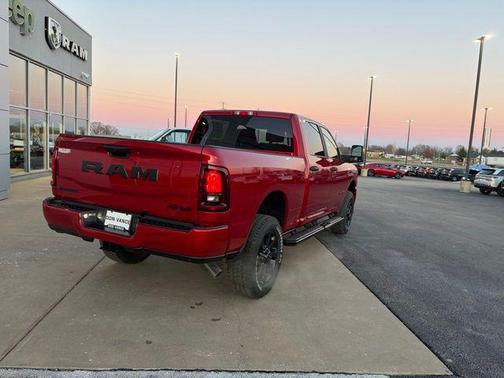 2026 RAM 2500 Big Horn Crew Cab 4x4 6'4' Box