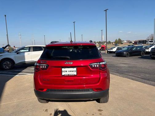 Red Hot Pearlcoat 2026 Jeep Compass Latitude