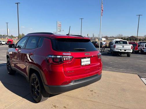 Red Hot Pearlcoat 2026 Jeep Compass Latitude