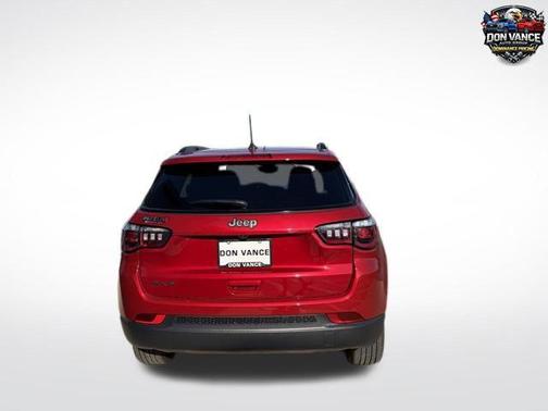 Red Hot Pearlcoat 2026 Jeep Compass Latitude