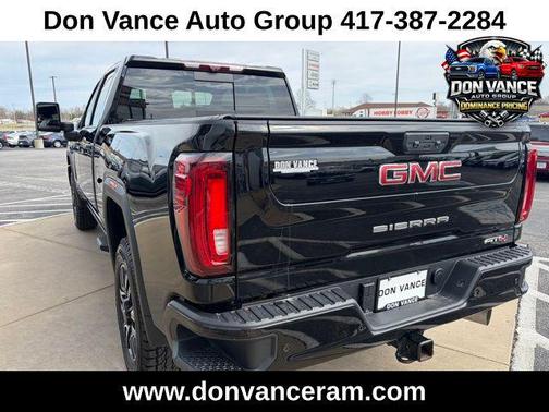 Onyx Black 2023 GMC Sierra 3500 AT4