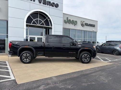 Onyx Black 2023 GMC Sierra 3500 AT4