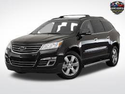 Mosaic Black Metallic 2017 Chevrolet Traverse 2LT