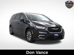 2022 Chrysler Pacifica L