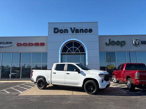 2022 Chevrolet Silverado 1500 Custom