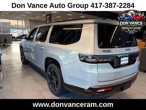 2026 Jeep Grand Wagoneer L Summit Obsidian 4x4