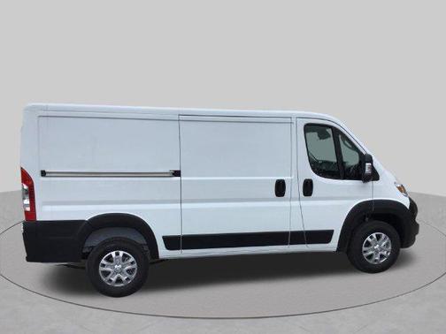 Bright White Clearcoat 2026 RAM ProMaster 1500 Low Roof