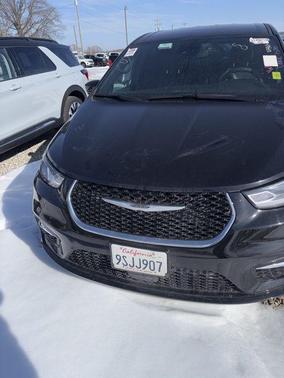 2025 Chrysler Pacifica L