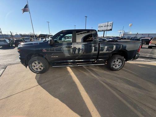 2026 RAM 2500 Big Horn Crew Cab 4x4 6'4' Box