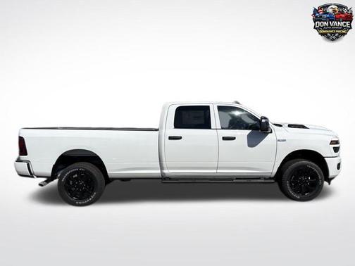 Bright White Clearcoat 2026 RAM 2500 Black Express Crew Cab 4x4 8' Box