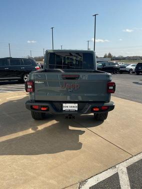 2026 Jeep Gladiator Mojave 4x4