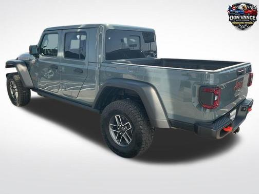 Anvil Clearcoat 2026 Jeep Gladiator Mojave 4x4