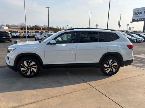 2025 Volkswagen Atlas 2.0T SE w/Technology 4MOTION
