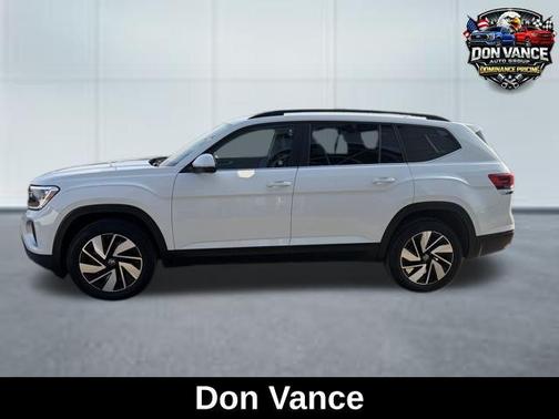 Pure White 2025 Volkswagen Atlas 2.0T SE w/Technology 4MOTION