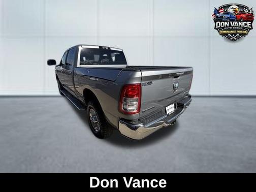 Billet Silver Metallic Clearcoat 2022 RAM 3500 Big Horn Crew Cab 4x4 6'4' Box