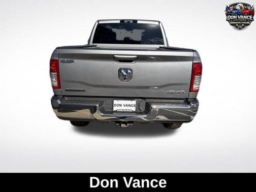 2022 RAM 3500 Big Horn Crew Cab 4x4 6'4' Box