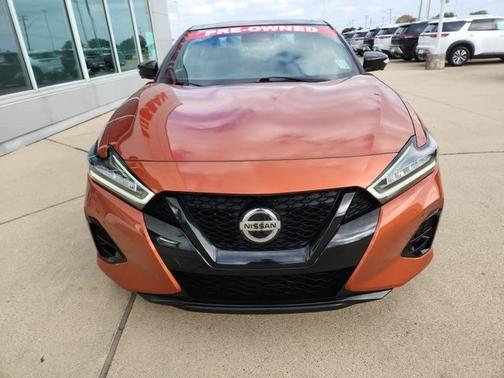 2022 Nissan Maxima SR